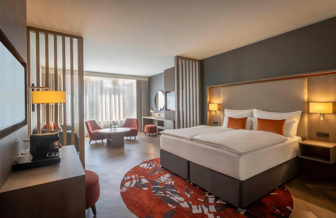 Clayton Hotel Dusseldorf City Centre-1